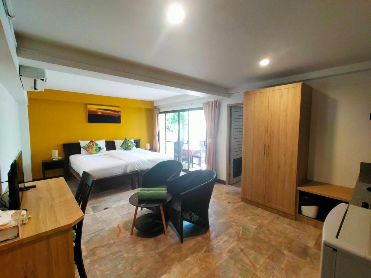 Kamala Beachfront Apartment Extérieur photo