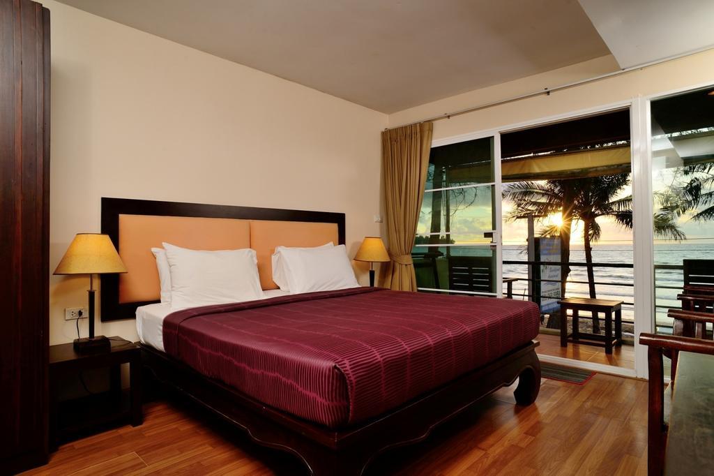 Kamala Beachfront Apartment Extérieur photo