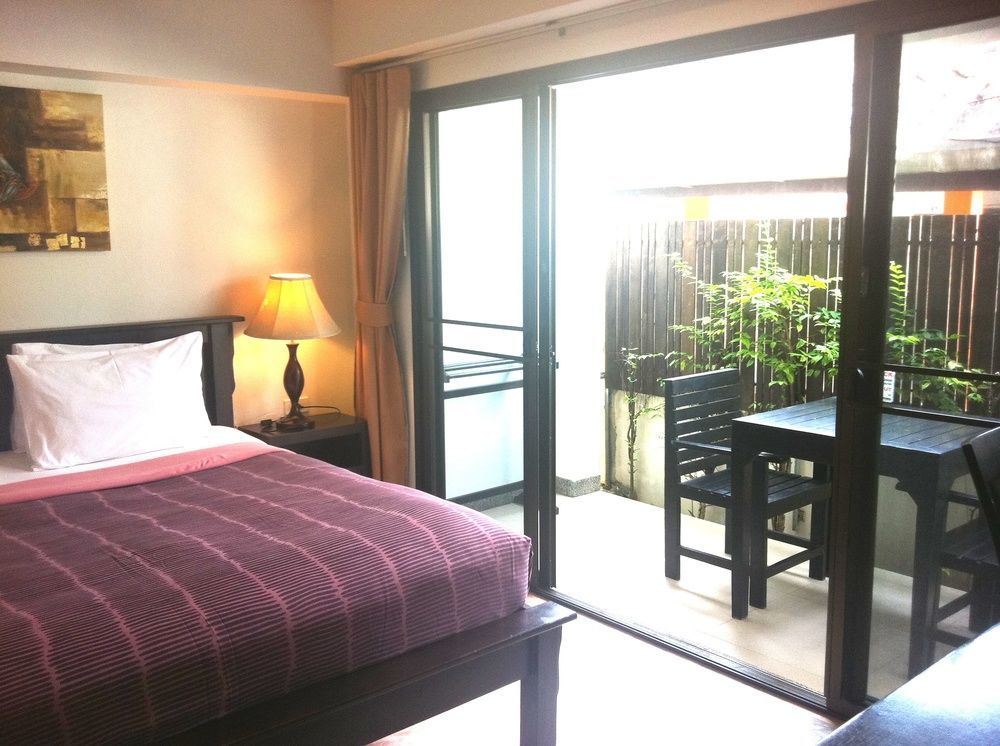 Kamala Beachfront Apartment Extérieur photo