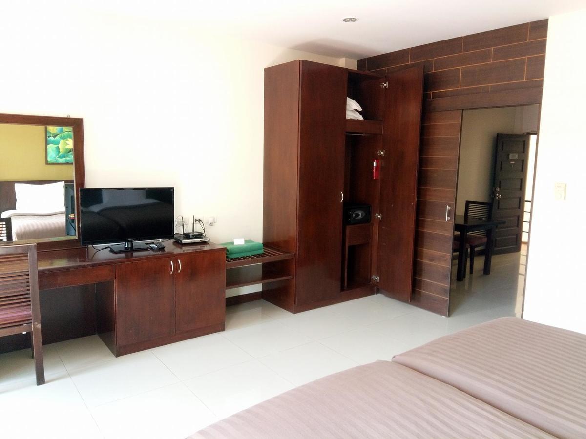 Kamala Beachfront Apartment Extérieur photo