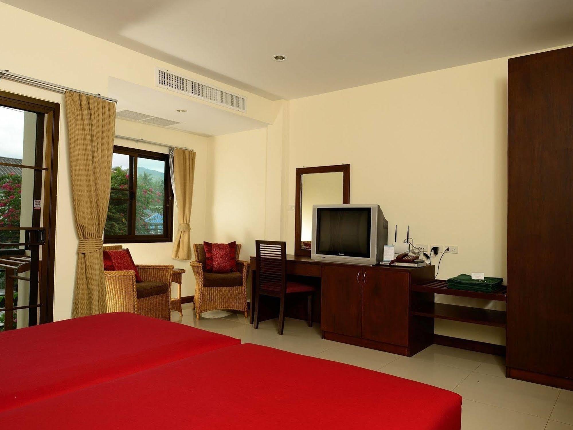 Kamala Beachfront Apartment Extérieur photo