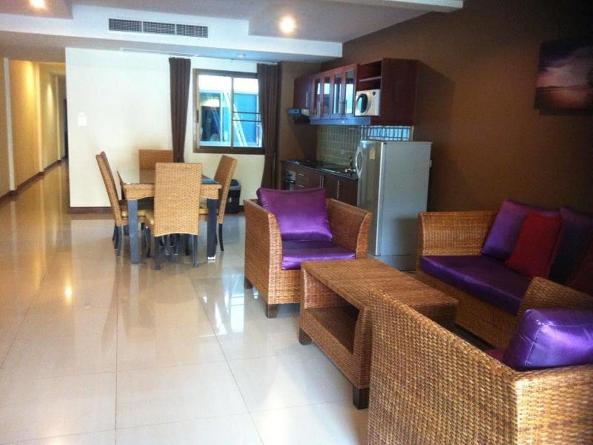 Kamala Beachfront Apartment Extérieur photo