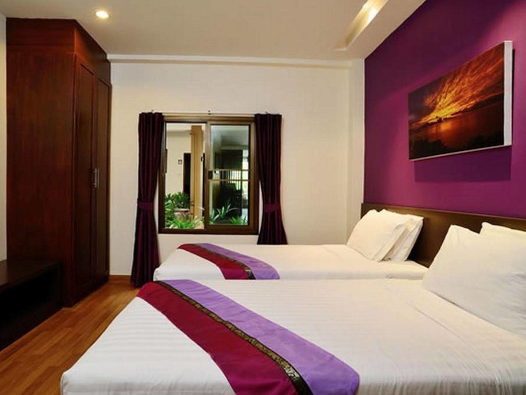 Kamala Beachfront Apartment Extérieur photo