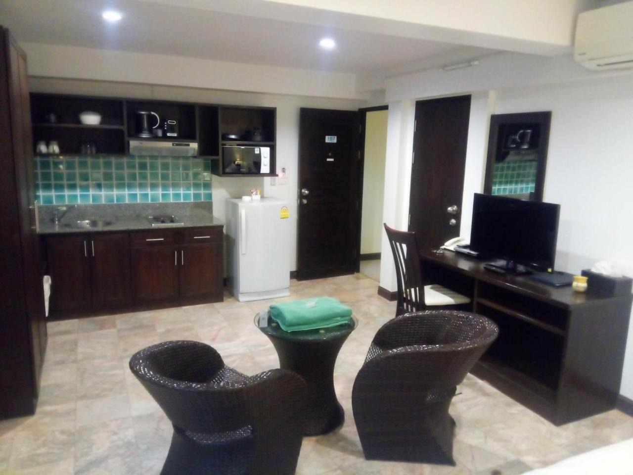 Kamala Beachfront Apartment Extérieur photo
